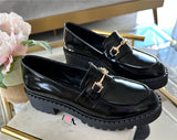 Mocasín 826 negro charol