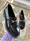 Mocasín 826 negro charol